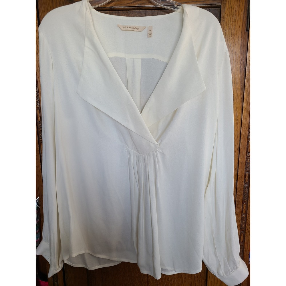 Soft Surroundings White Rayon Pleated Surplice Blouse Medium 2CX39